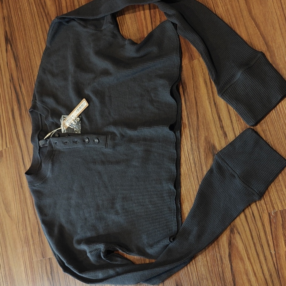 SKIMS Waffle Long Sleeve Crop Top - Picture 3 of 5